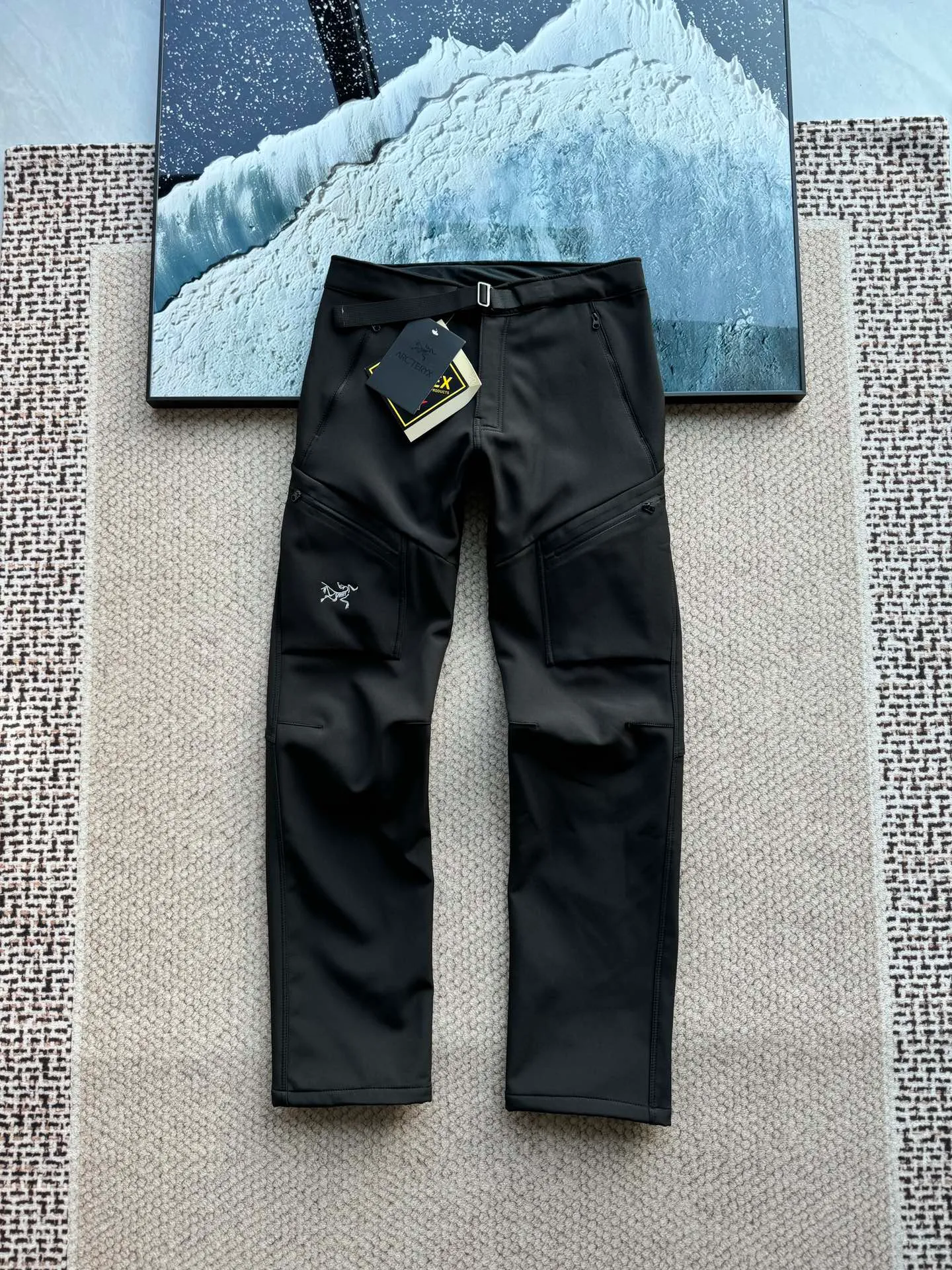 Arcteryx GAMMASeries Gamma mx pant ！ Versatile， ， ， ， 。 , ， YKK ， ， 。 。 ➕ 、 、 Quality ， !!! ， 、 、 、 、 、 ! ， ! 、 ， ， 、 Breathable， ! ， ， ! ， ， 、 、 、 + ， ! ， ! ， ！ Black Dark Gray Size M 84 103 100-120 L 88 105 120-140 XL 92 107 140-160 2XL 96 109 160-180 3XL 100 111 180 ， 1-2㎝ ！！